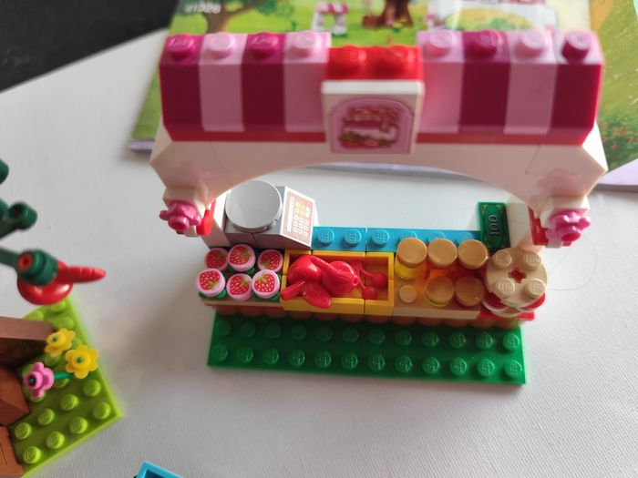 Lego Friends modele  41026 le marché d'olivia - photo numéro 6