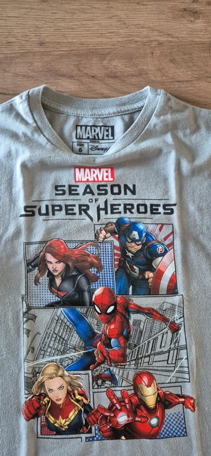 Tee-shirt super heroes marvel disneyland paris 6 ans - photo numéro 2