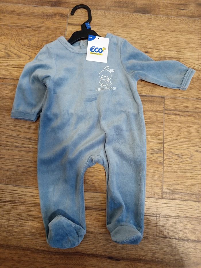 Lot deux pyjamas - photo numéro 2