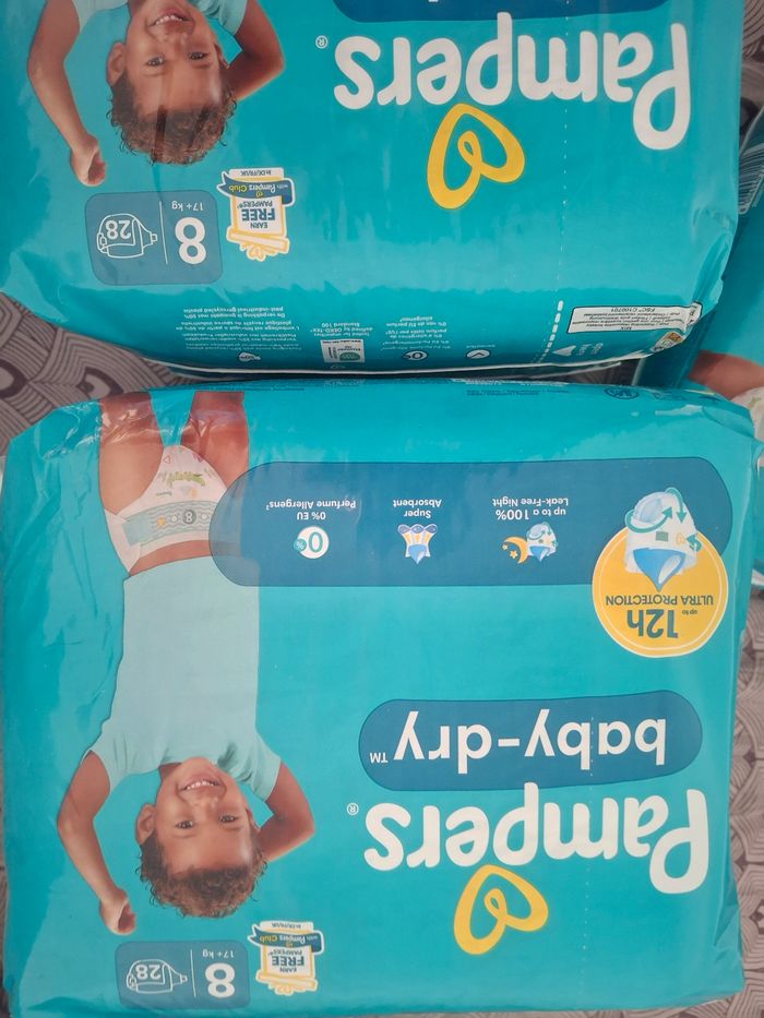 168 couches taille 8 baby dry pampers - photo numéro 2