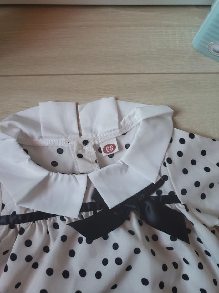 Robe 👗 68 cm 3€ - photo numéro 3