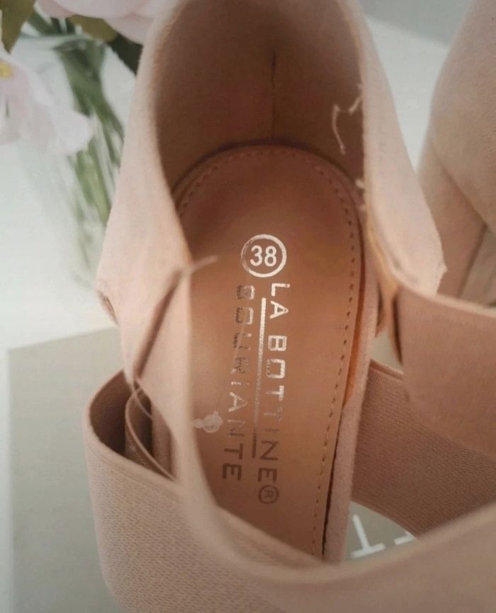 🤎🤍Jolie Paires De Sandales La Bottine Souriante 🤎🤍 - photo numéro 4