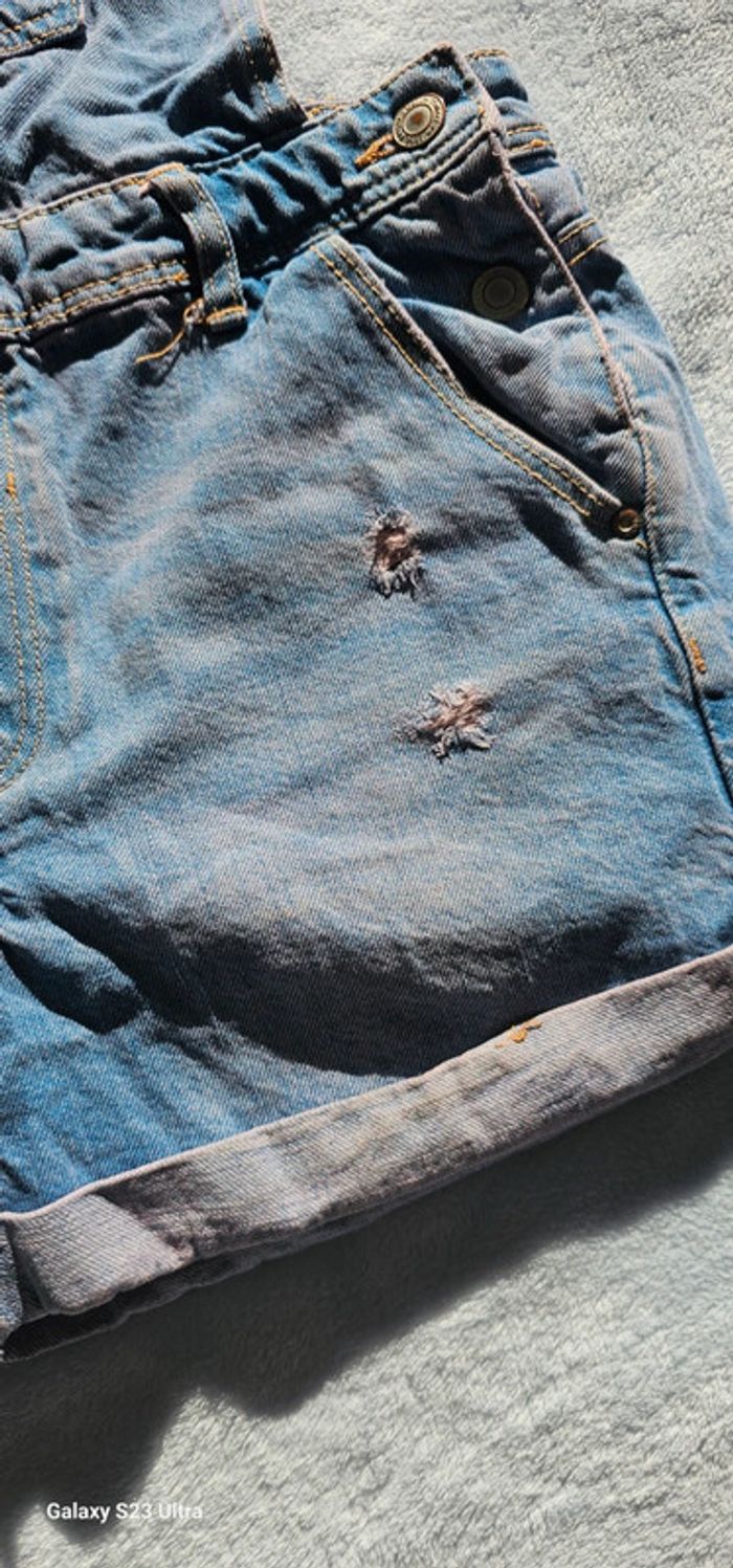 Salopette jean short Bershka taille S - photo numéro 2