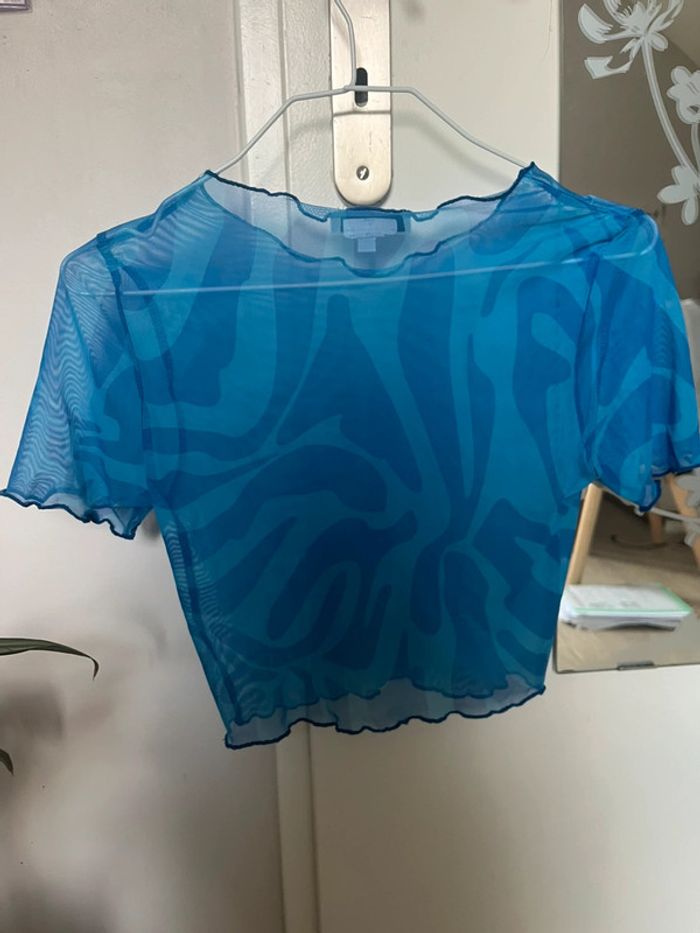 Tee shirt bleu transparent - photo numéro 2