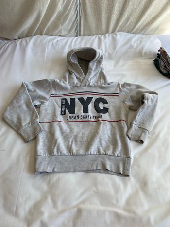 Pull à capuche