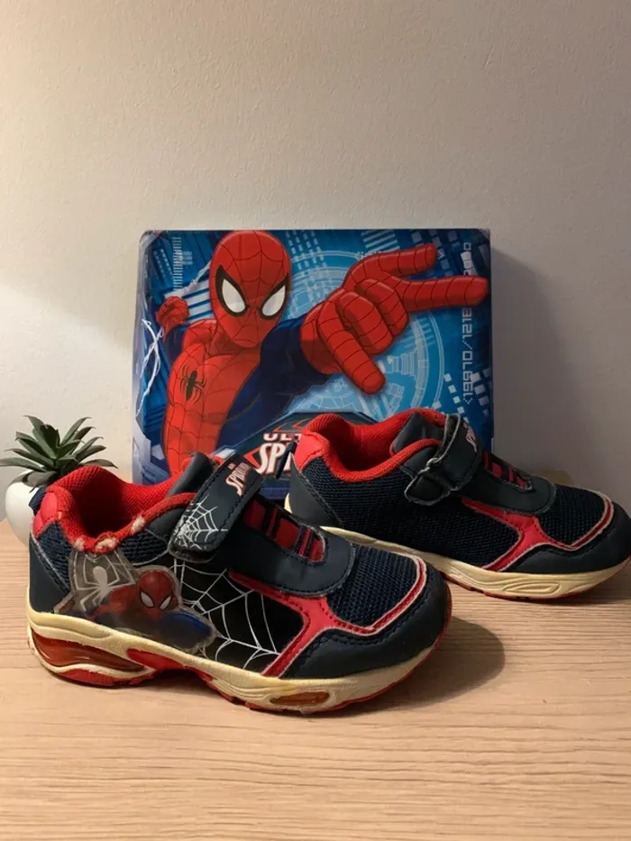 Chaussure d’enfant Spiderman taille 27 - photo numéro 4