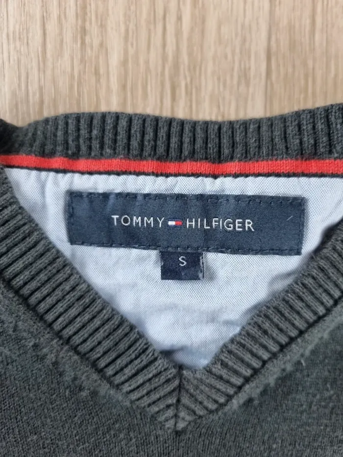 Pull a col V noir Tommy hilfiger Femme Taille S - photo numéro 2