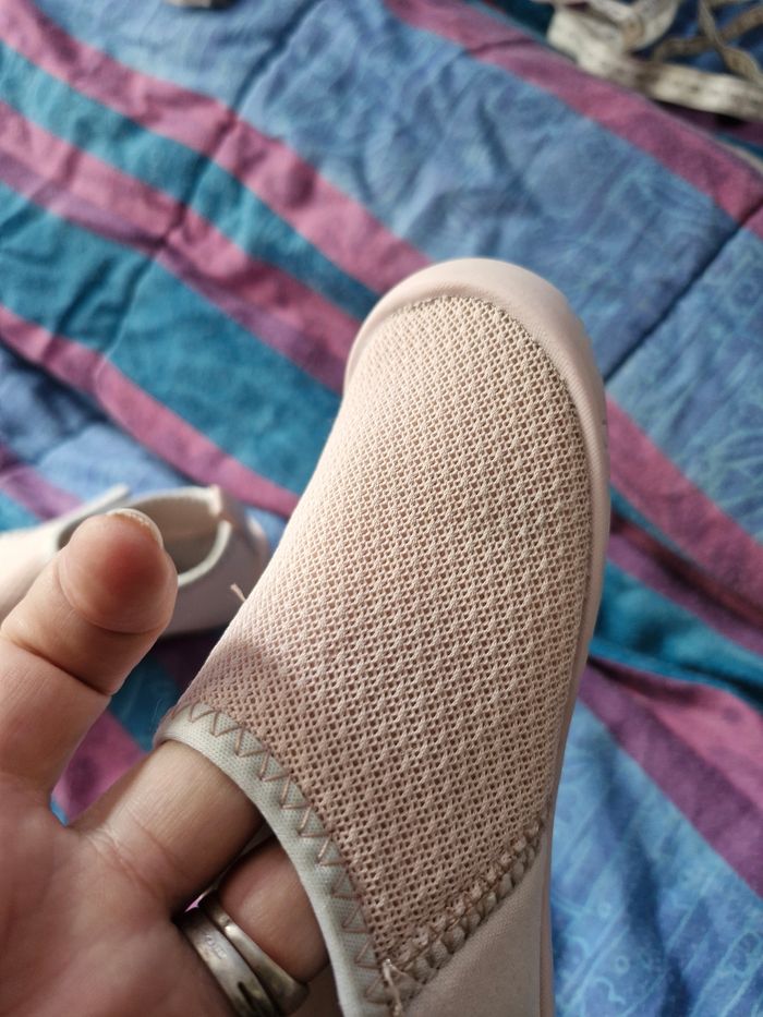 Petites basquets souples et légères rose pêche - photo numéro 2