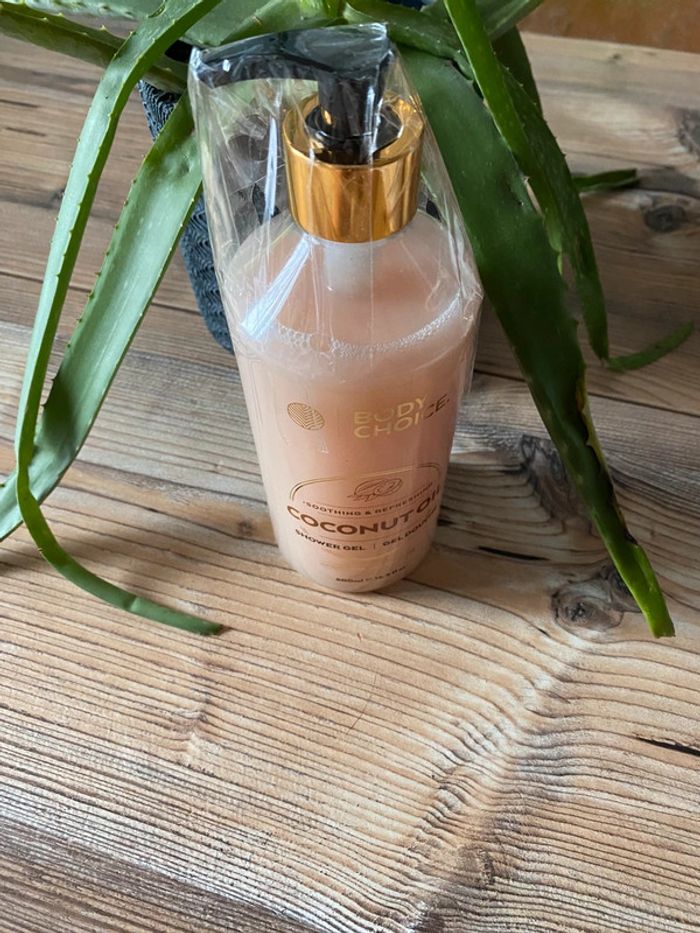 Gel douche hydratant - Huile de coco & vitamine E - 500 ml - photo numéro 2