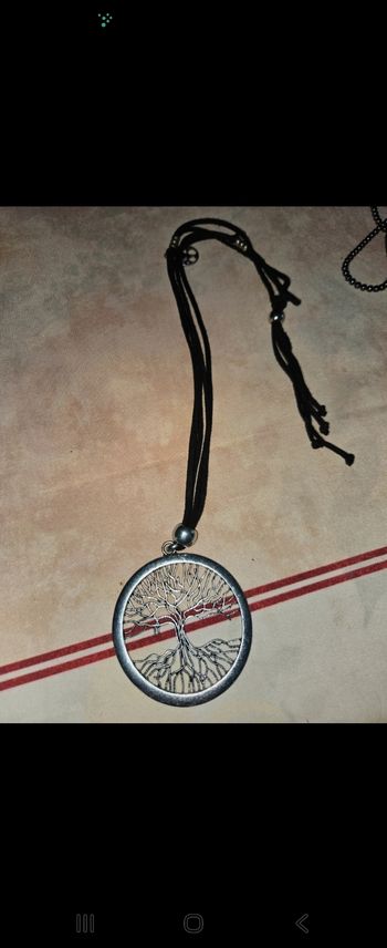 Collier fantaisie
