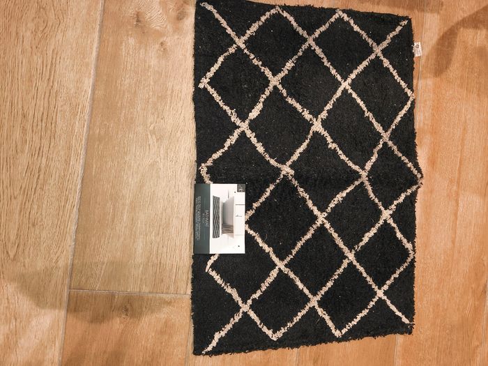 Tapis de salle de bain neuf