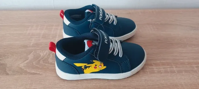 Baskets à scratch garçon Pikachu Pokemon, taille 25, neuves jamais portées. - photo numéro 4