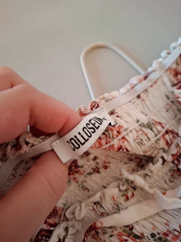 Robe blanche Fleurie extensible Colloseum taille S 36 - photo numéro 12