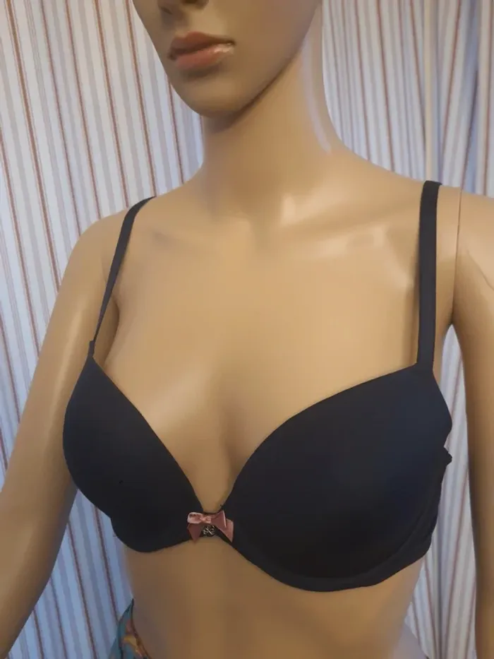 Soutien gorge bleu  Hunkemöller 95B eu 80B - photo numéro 6