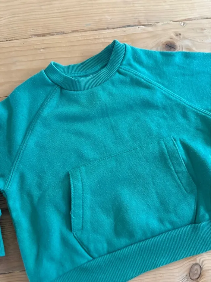 Sweat vert Zara - photo numéro 2