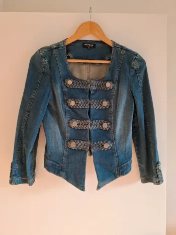 Jolie veste en jean - Morgan - 36 - très bon état