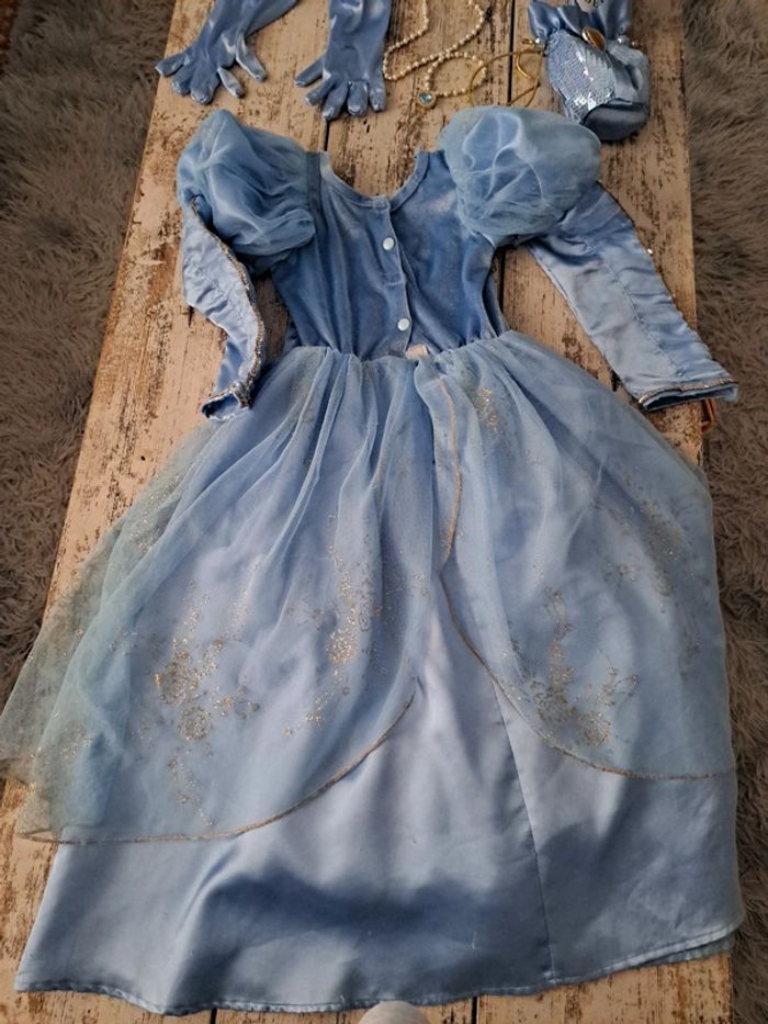 Robe Cendrillon Disney Store avec accessoires gants sac bijoux - photo numéro 7