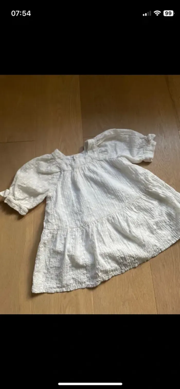 Robe blanche zara broderie anglaise 3-4 ans 104cm - photo numéro 2
