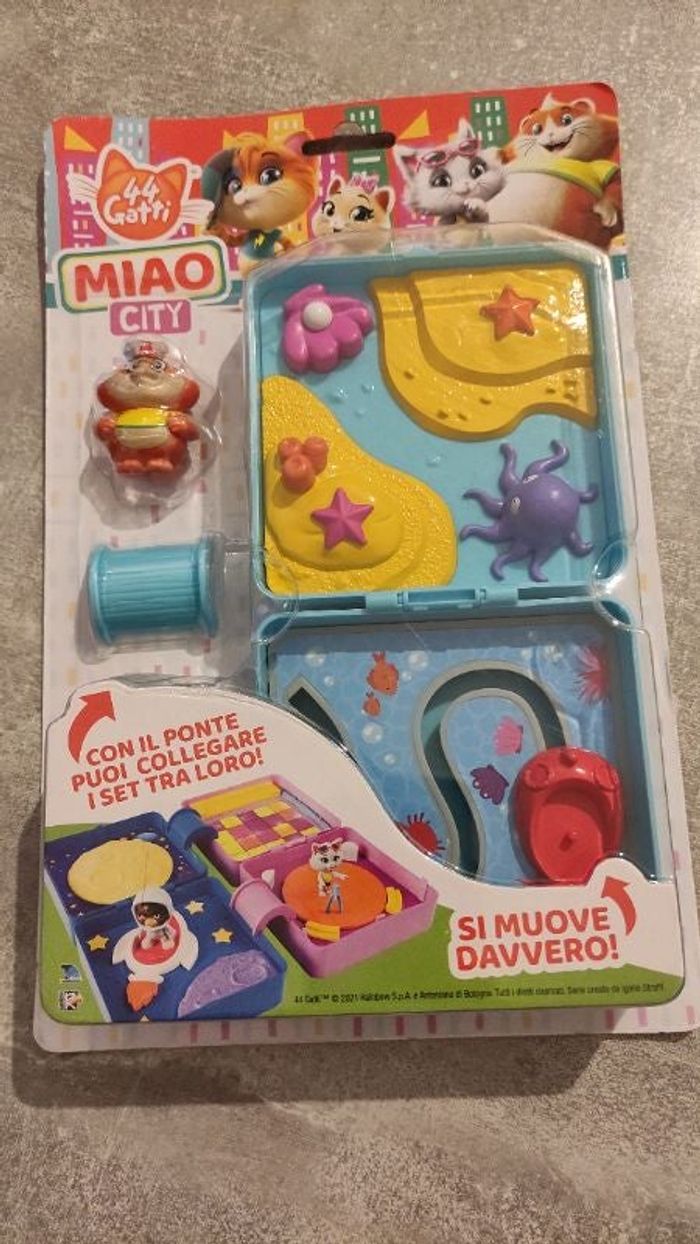 Polly pocket chat Miao city plage