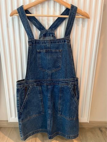 Robe en jeans style salopette