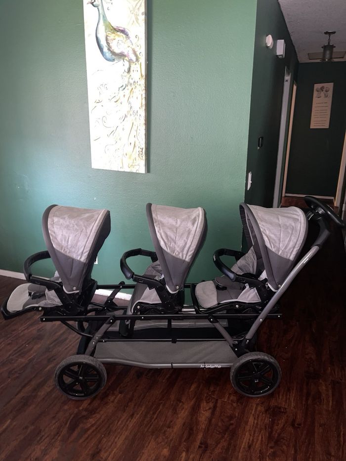 Magnifique Poussette triple Peg Perego - photo numéro 6