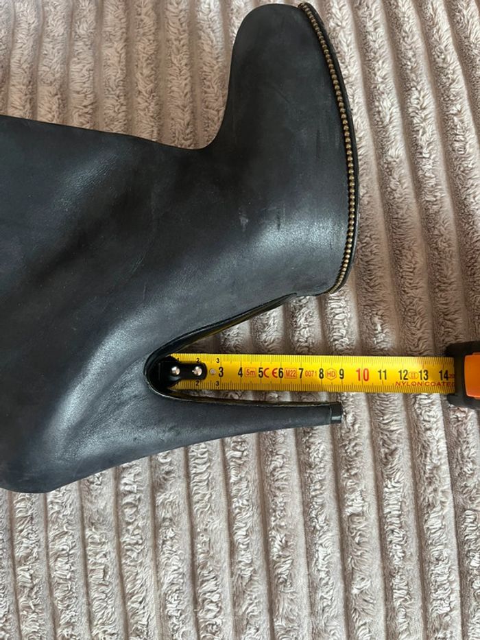 Bottines Givenchy en cuir nubuck noir – Taille 38 - photo numéro 16