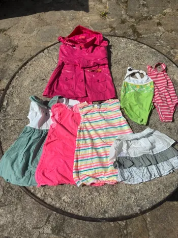 Gros lot vêtements fille 18 mois