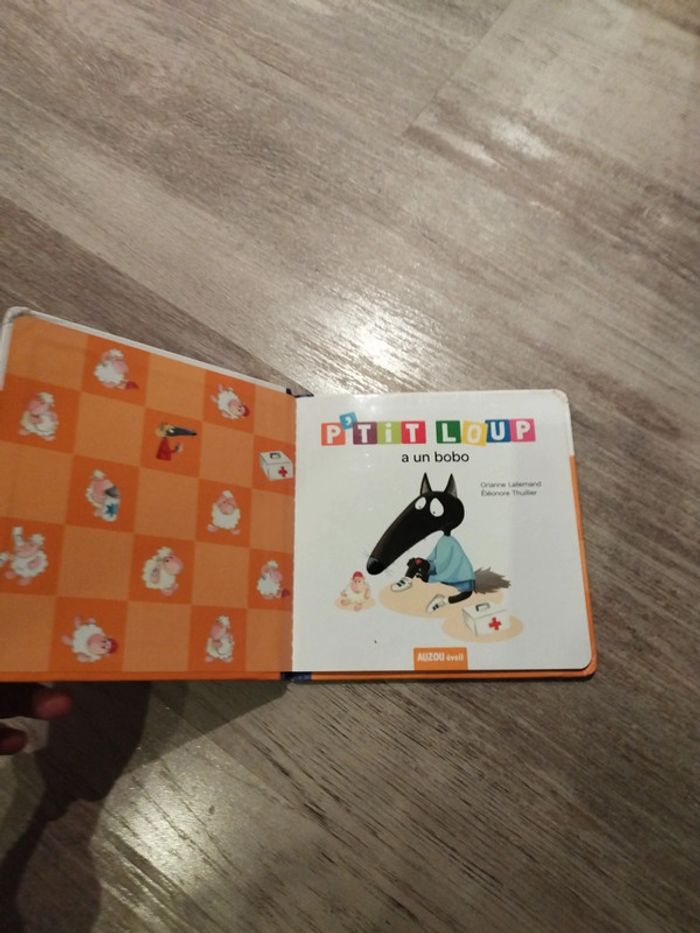 Livre p'tit loup a un bobo - photo numéro 2