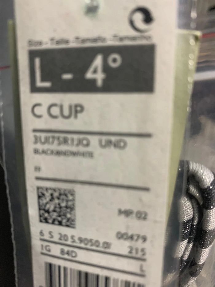 Haut de maillot L Benetton - photo numéro 6