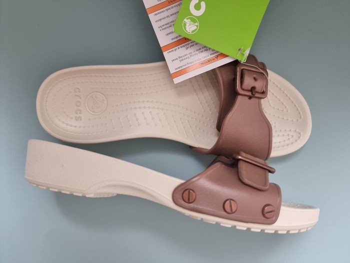 Crocs w6 taille 36 37 - photo numéro 3