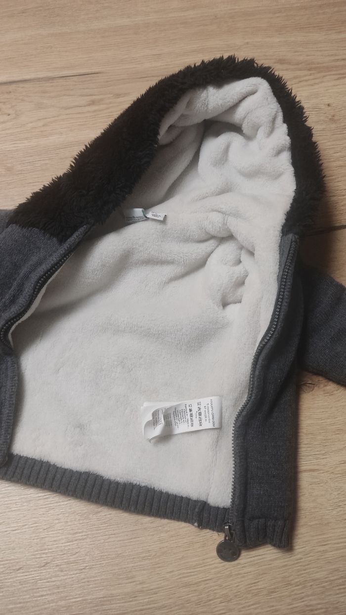 Veste polaire toute fourré 6 mois - photo numéro 3