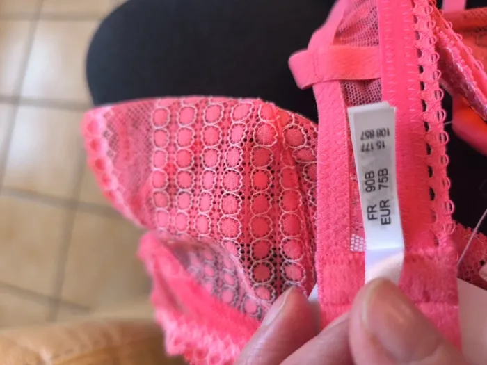 Joli soutien gorge dentelle corail - photo numéro 10