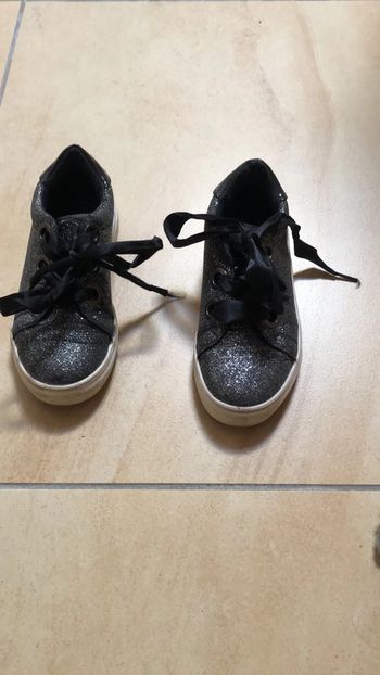 Chaussure brillante noir