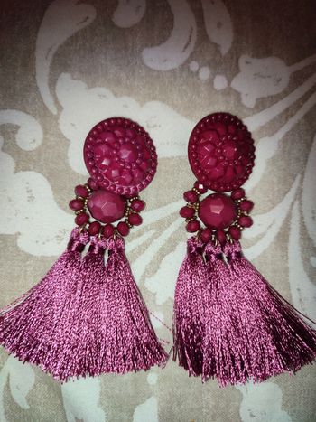 Grandes boucles d'oreilles pompons