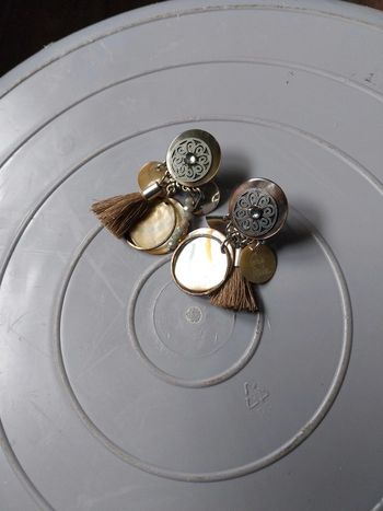 Boucles d'oreilles Gris Perle