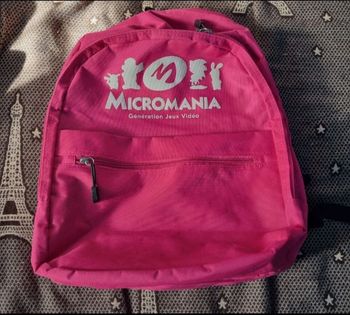 Sac à dos rose avec 4 rangement