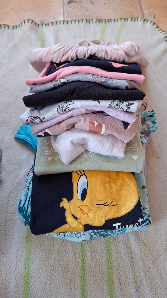 Lot de vêtements fille 6 ans - photo numéro 8