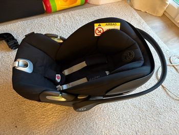 Cosy cybex et adaptateur poussette beezy