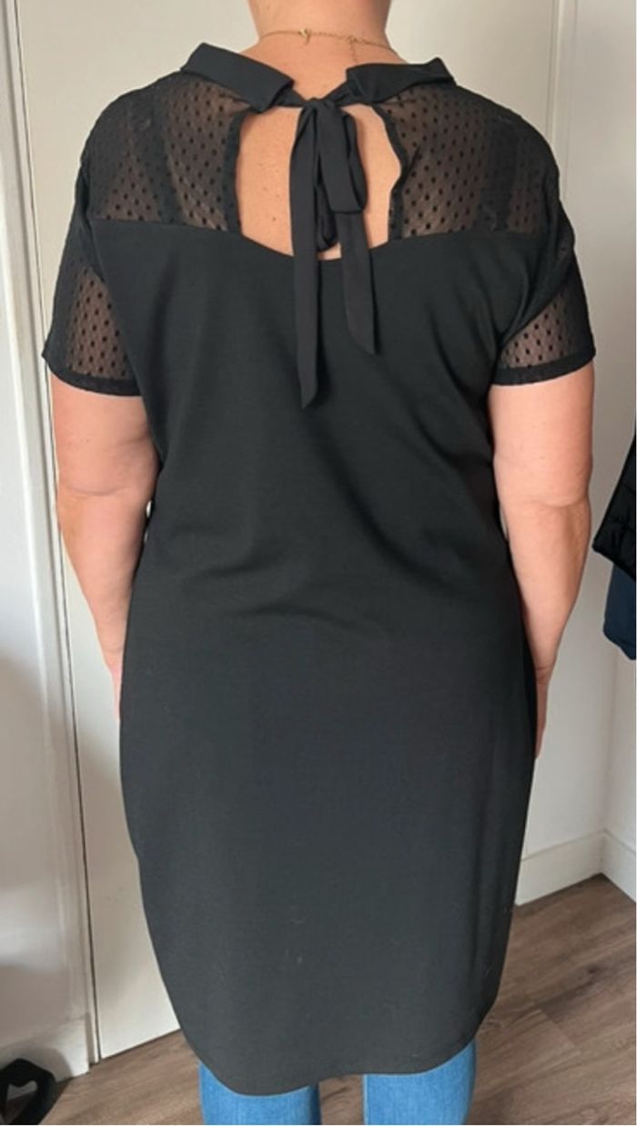 Robe noire - photo numéro 3