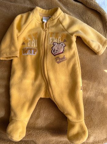 Sur pyjama Disney Winnie l’ourson taille 1 mois