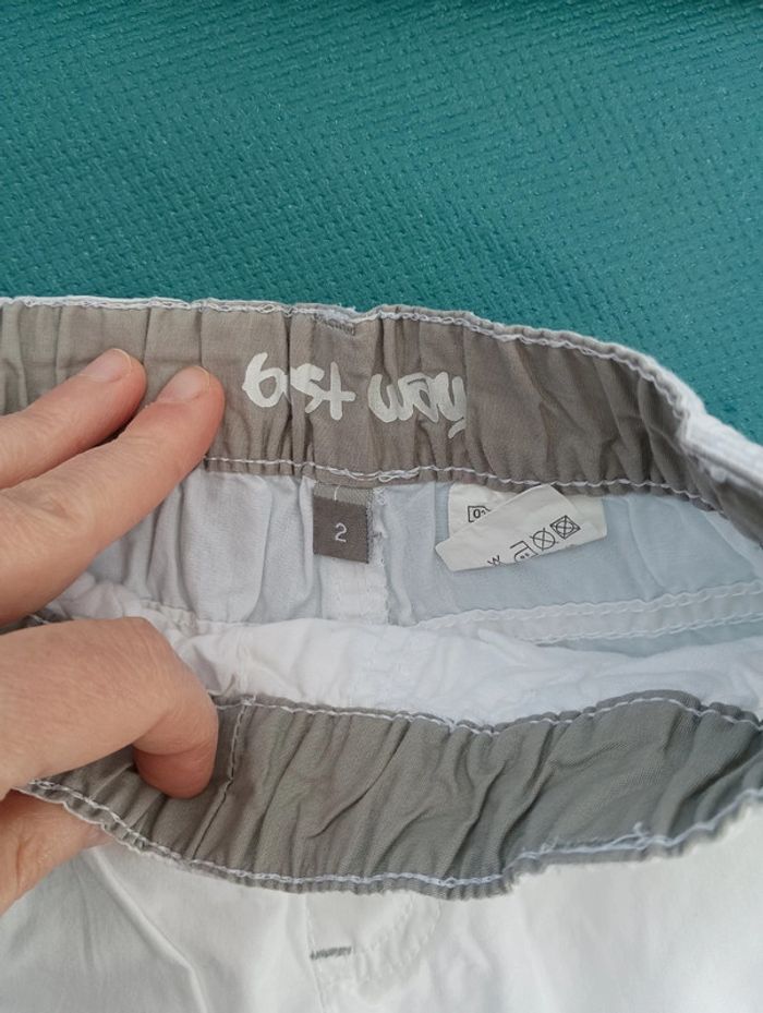 Ensemble pantacourt et chemise taille 2 ans en très bon état - photo numéro 2