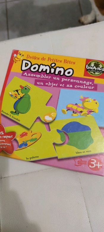 Jeu domino drôles de petites bêtes