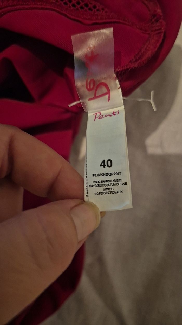 Maillot de bain bordeaux - photo numéro 4