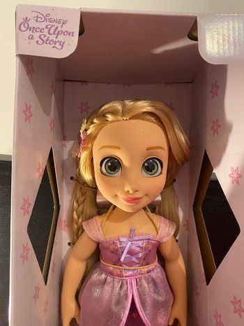 Poupée Raiponce Disney Once Upon a Story, Raiponce, 40,5 cm, neuve