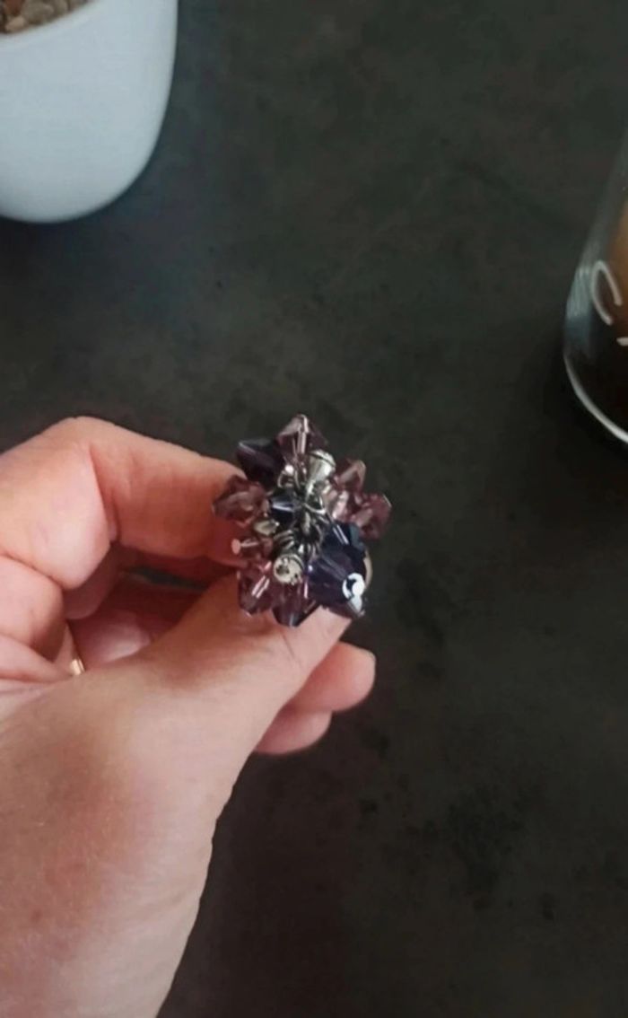 Bague fantaisie argentée et violette Bala Boosté