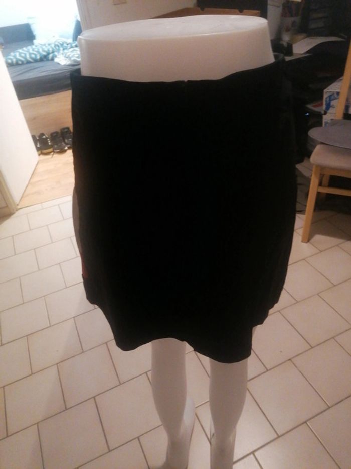 Jupe taille 38 - photo numéro 2