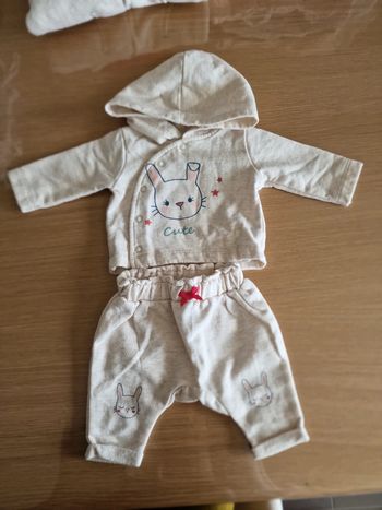 Ensemble pantalon et gilet sweat 50 cm 1 mois