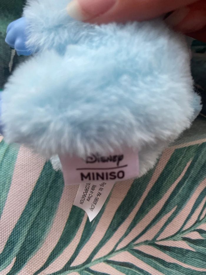 Labubu Stitch bleu neuf Disney Miniso - photo numéro 4