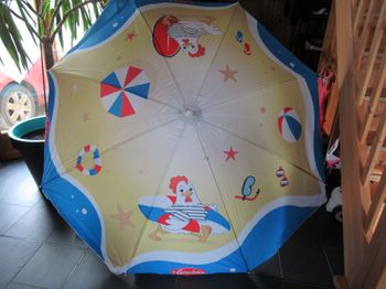 Parasol plage Le Gaulois (poulet) neuf