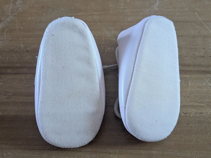 Chaussons/chaussures coeur bébé fille 6-9 mois - photo numéro 4